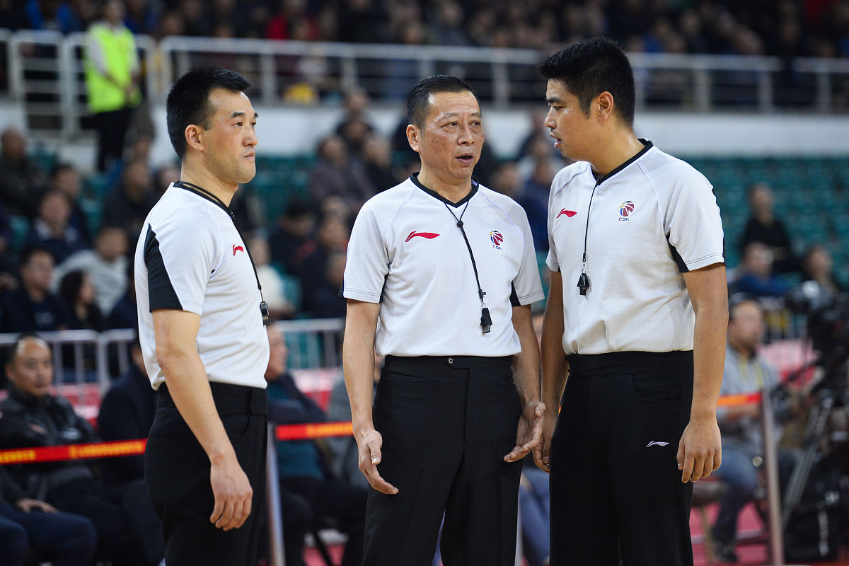 关于上海久事发布备战花絮，国际比赛日战术微调，NBA总决赛任务艰巨，医务组通报恢复的信息